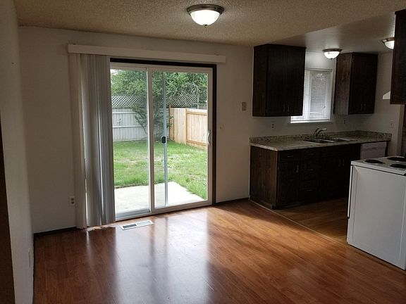 4th image of 1010 153rd Street Ct E #1012
