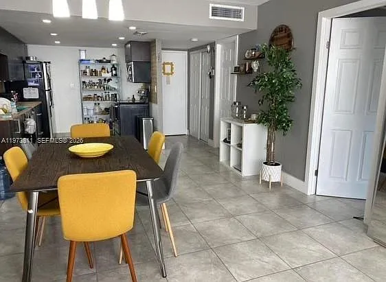1301 NE Miami Gardens Dr #1111W — Photo 7