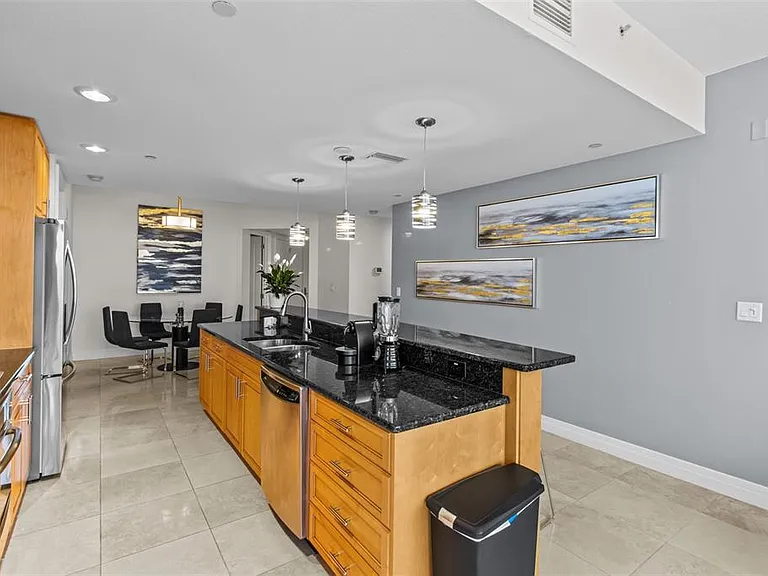 331 Cleveland St #2102 — Photo 9
