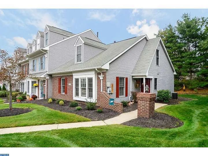 400 Berkshire Way photo 1