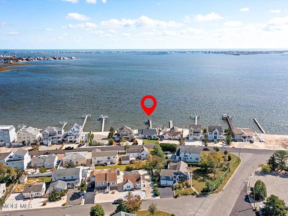 5th image of 673 Bayview Drive