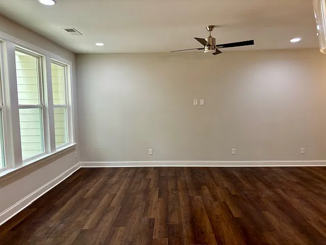 3 bed, 2.5 bath, 2267 sqft, $3,200 — Photo 4