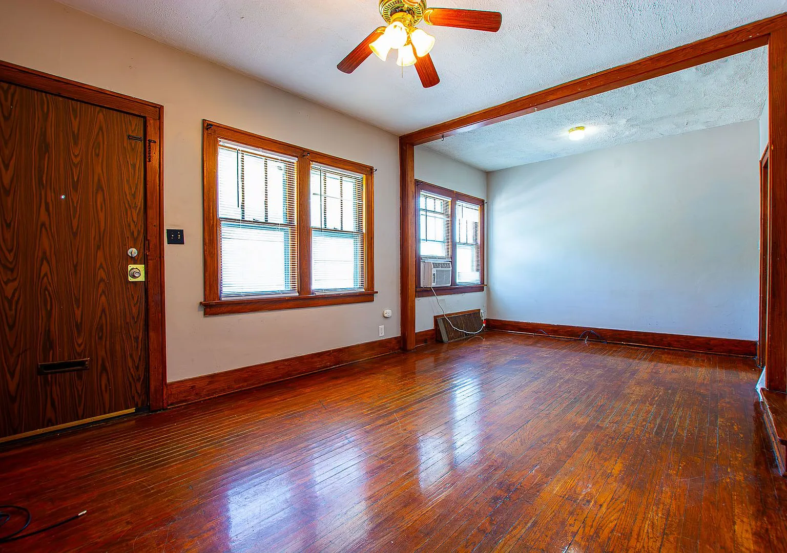 2202 Wirt Street — Photo 2