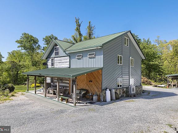 2nd image of 115 Spigot Valley Rd