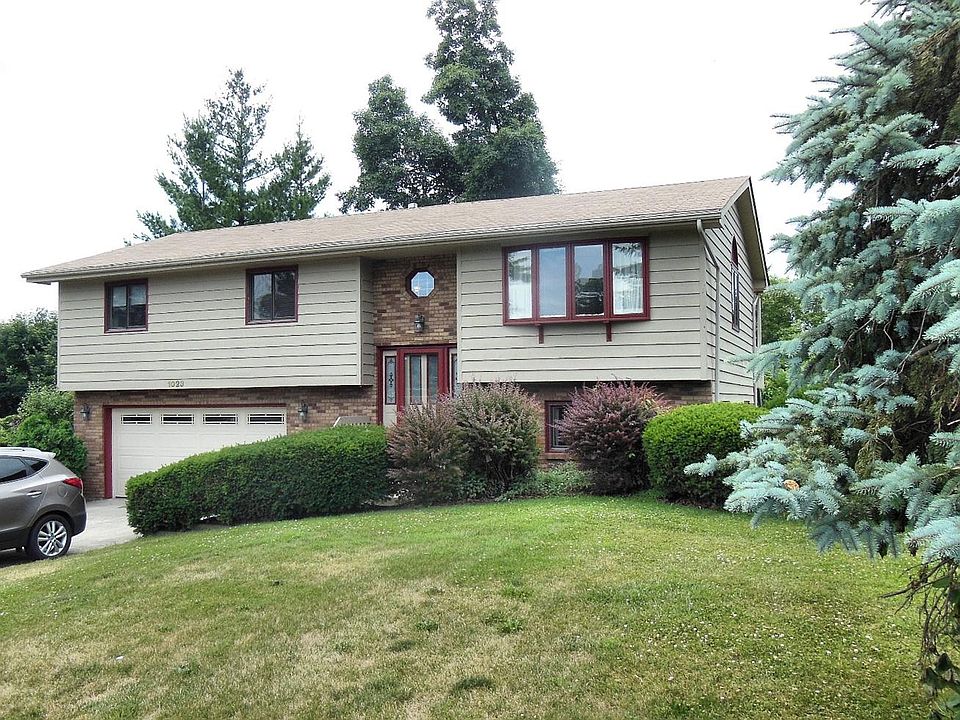 1st image of 1023 N Lakeshore Dr