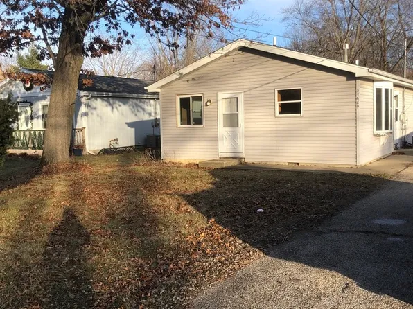 35689 N Hunt Ave, Ingleside, IL 60041