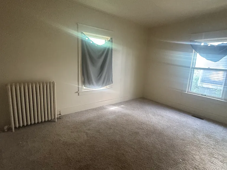 405 Victoria Pl #2 — Photo 7