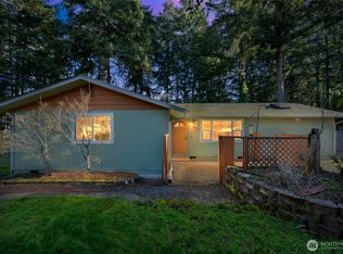 8842 Daffodil Ln SE, Olympia, WA 98513