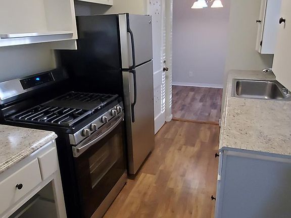 4th image of 3033 Belita Dr #1
