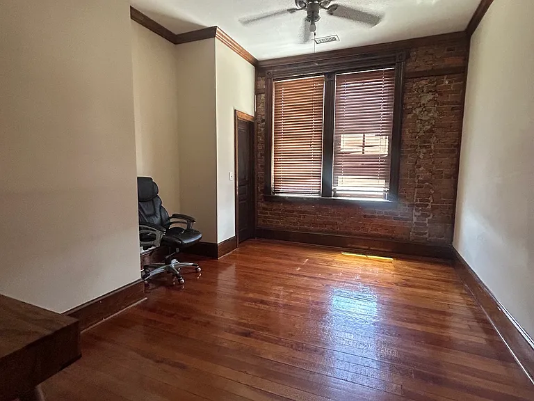 2737 Cleveland St #211 — Photo 13