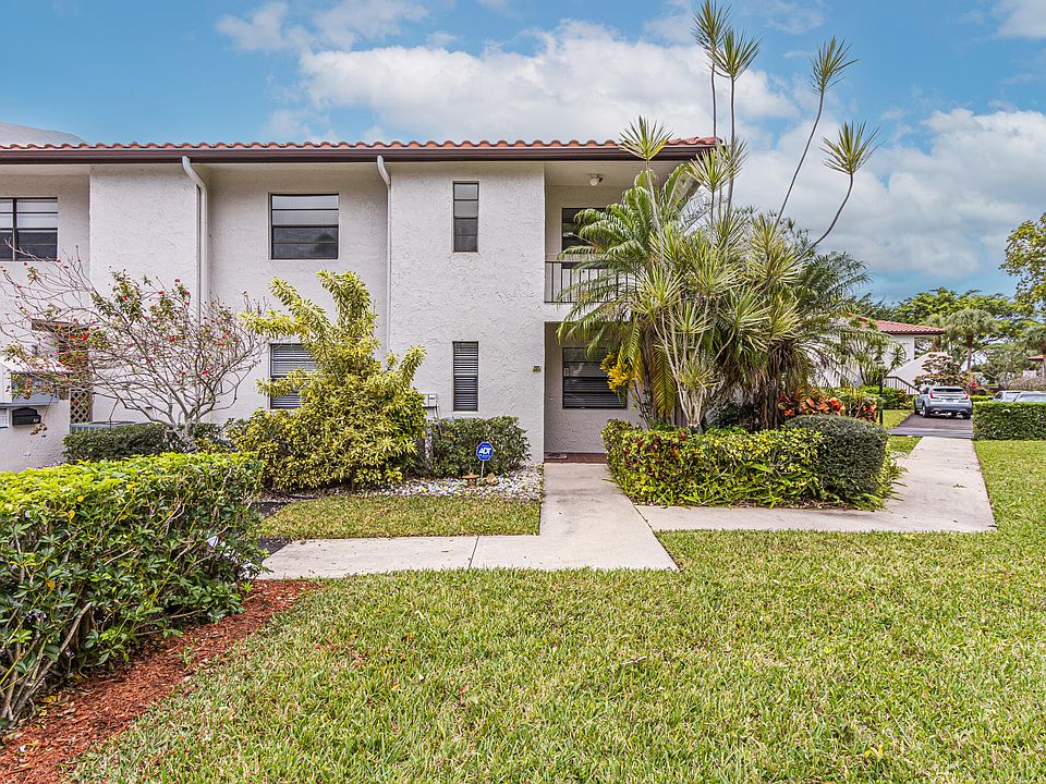 1st image of 9293 VISTA DEL LAGO #G