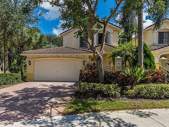 2nd image of 1587 Passion Vine Cir