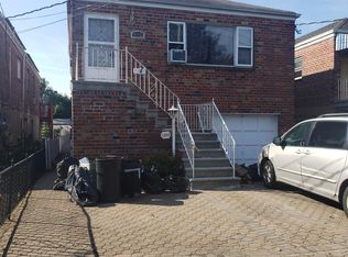 3282 Country Club Rd, Bronx, NY 10465