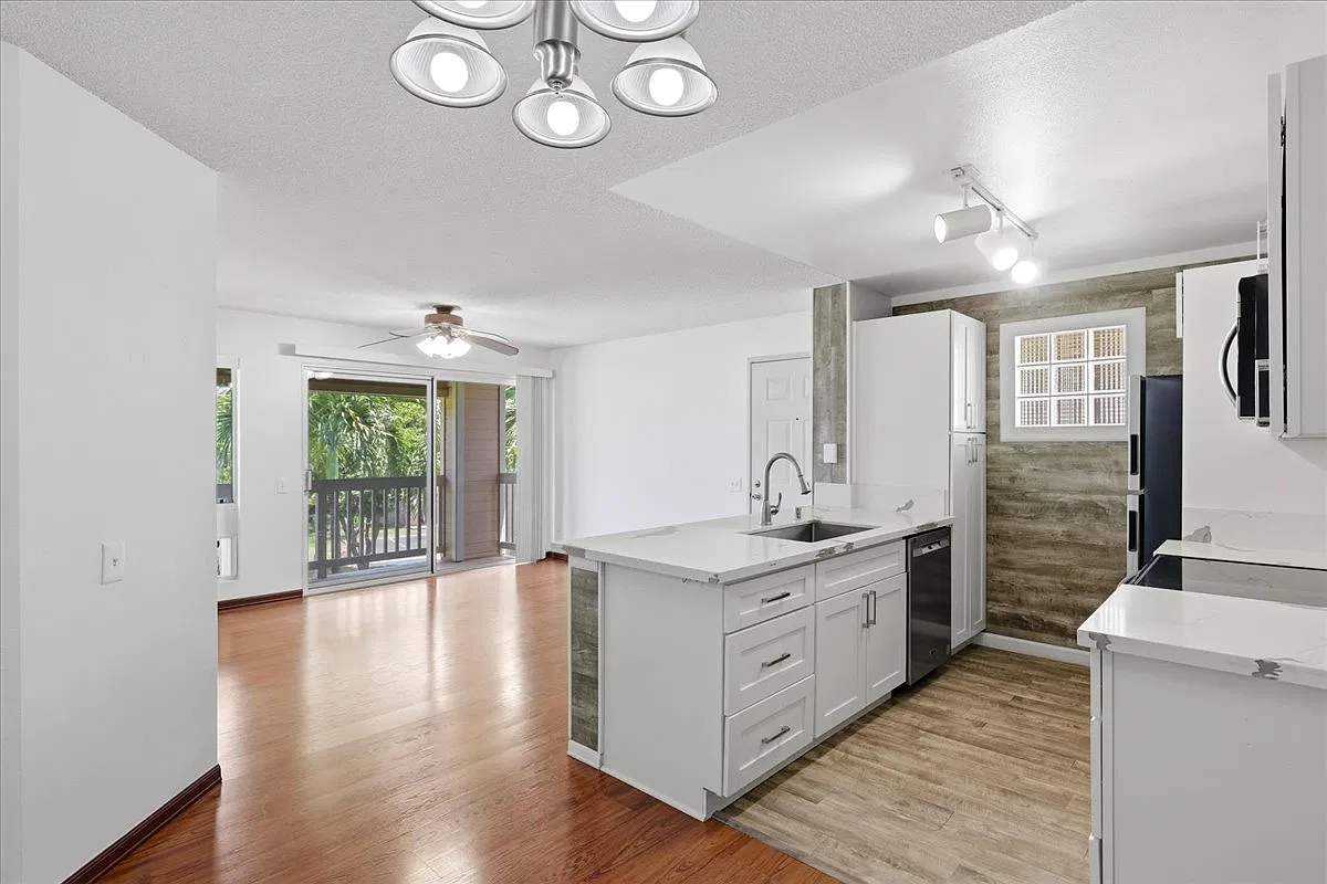 2 bed, 1.5 bath, 710 sqft, $2,800 — Photo 1