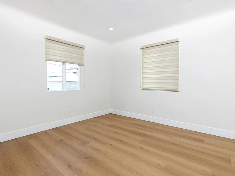 2225 Scott Rd — Photo 15