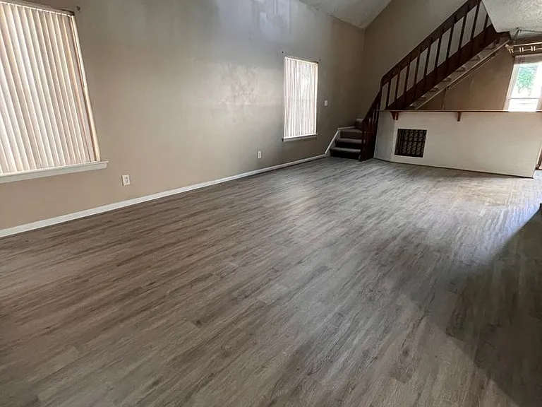 5742 Simon St — Photo 7