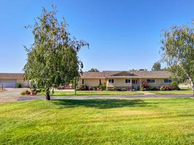 2934 E Forest Lake Rd, Acampo, CA, 95220