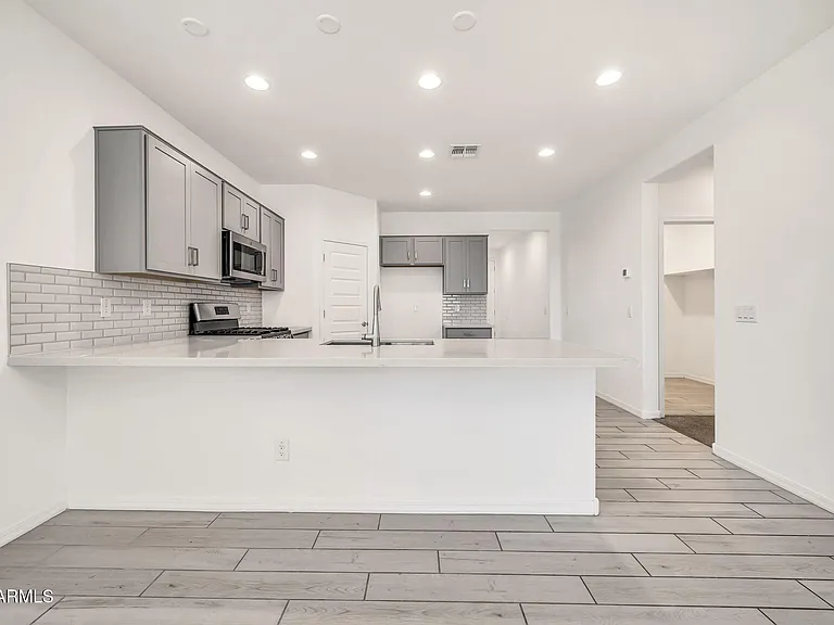 8830 W Pasadena Ave — Photo 27