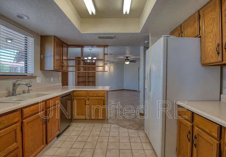 2512 Cisco Dr S — Photo 5