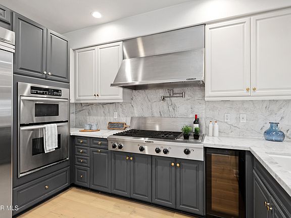 5th image of 4805 Bellflower Ave Unit 108