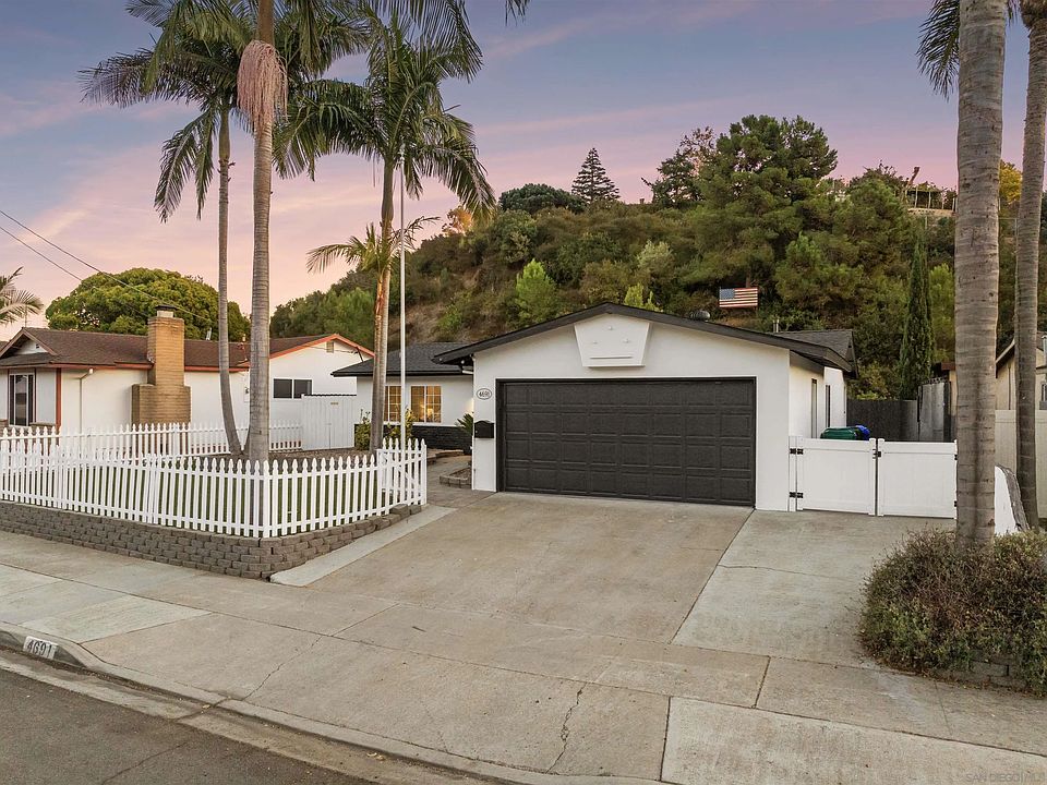 1st image of 4691 Chateau Dr