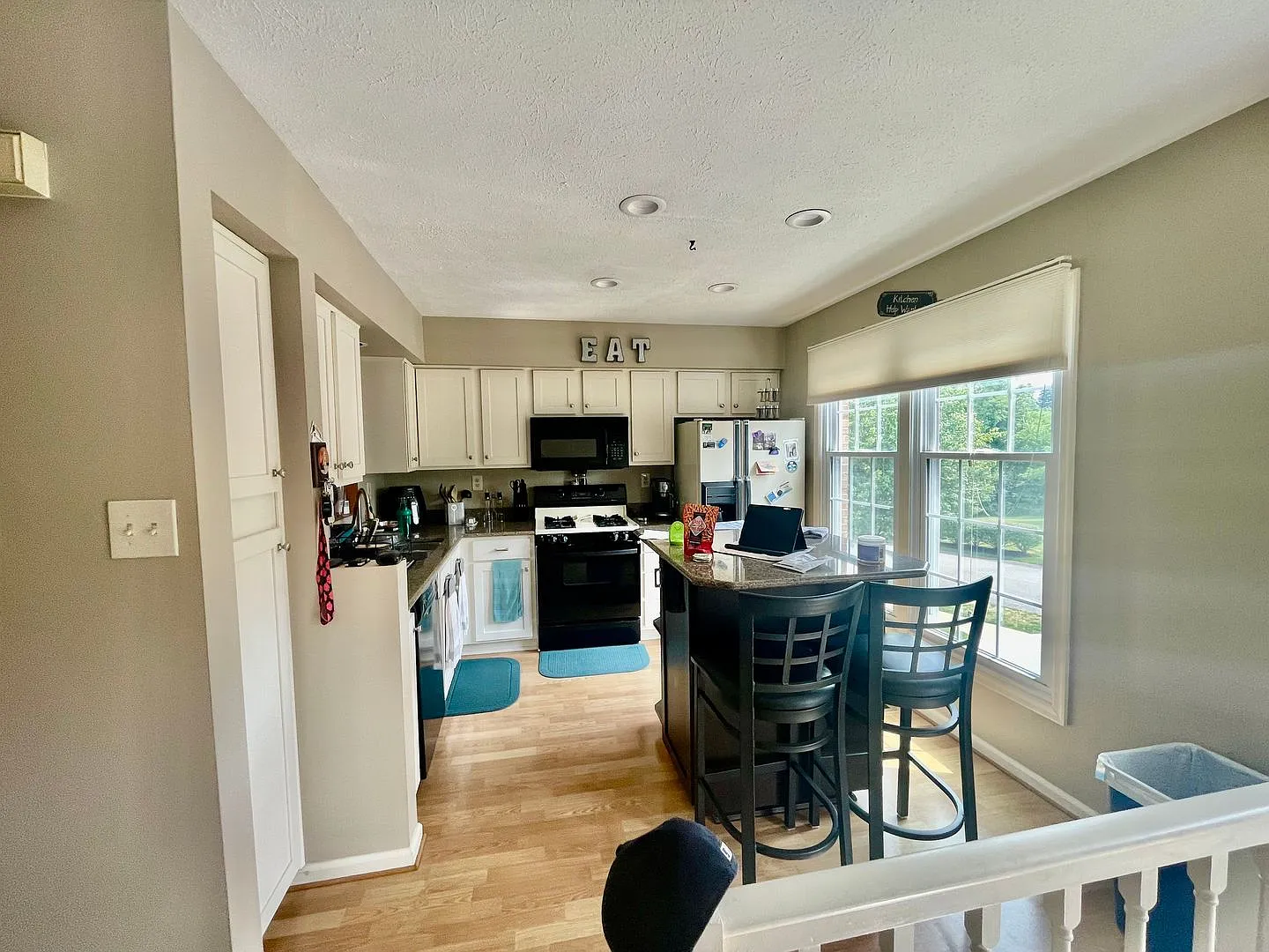 Charming and Spacious 3-Bedroom Home for Rent in Coraopolis — Photo 4