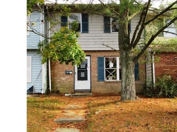 17 Maureen Ct, Sicklerville, NJ 08081