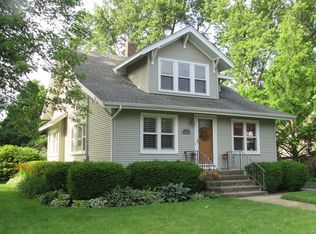 25 E Franklin Ave, Crystal Lake, IL 60014