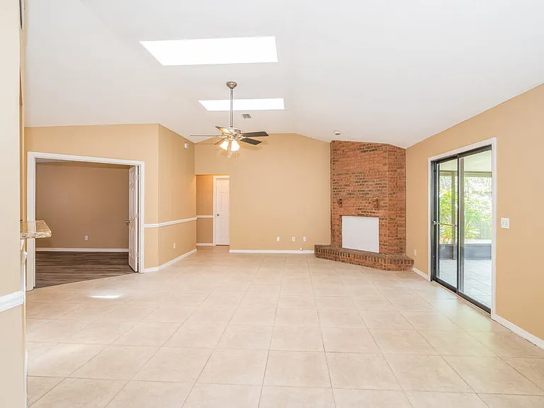 8536 Iron Mill Ct — Photo 10