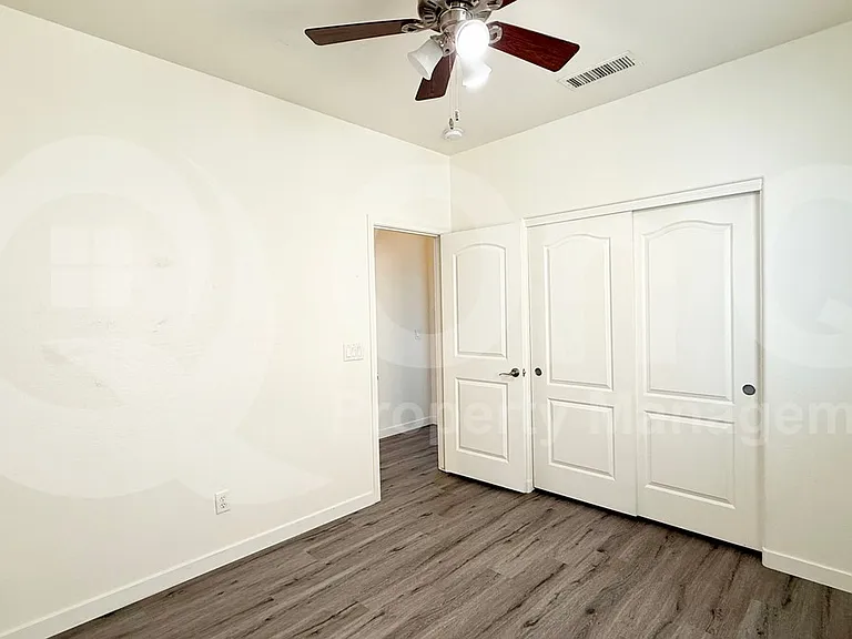 1195 E Gail Dr — Photo 24