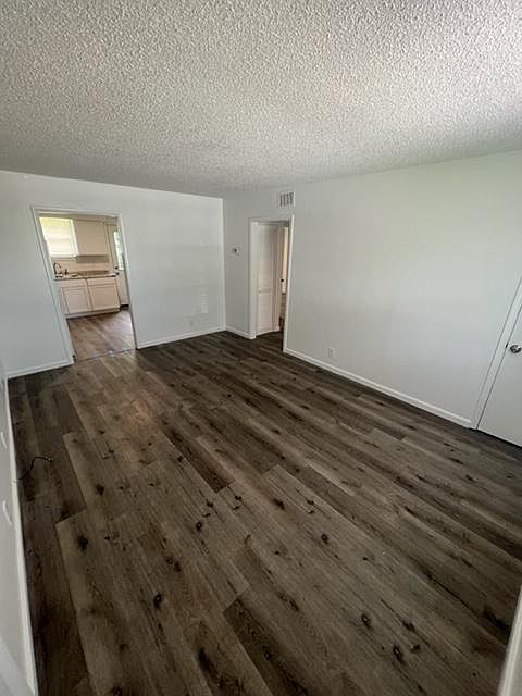 1st image of 3646 Village Trl