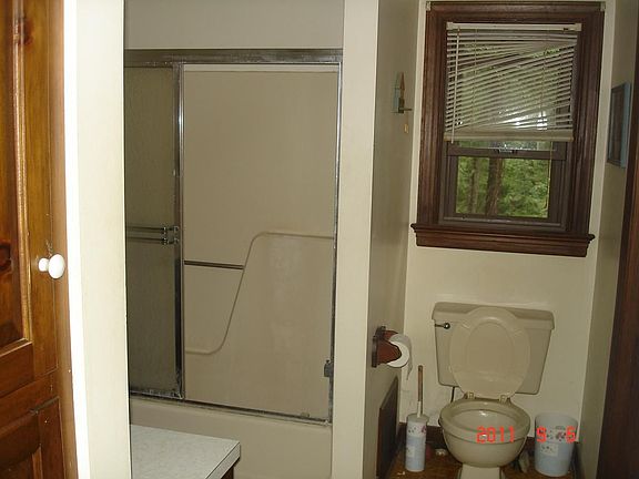 4th image of 9149 Fayemont Dr