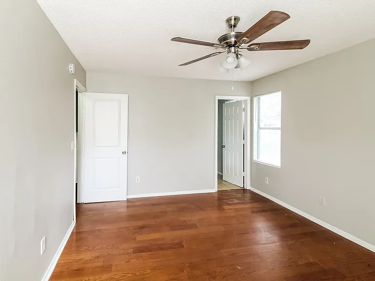 6229 Creekford Ln — Photo 10