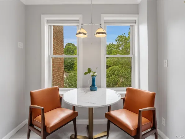 280 Bronxville #8B, Bronxville, NY 10708