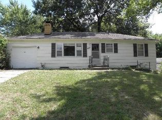 105 NE 74th Ter, Gladstone, MO 64118