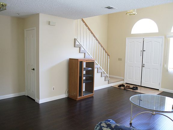 4th image of 5542 Sultana Ave