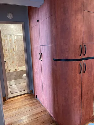 Sold by Dreamlife Realty New York | media 25