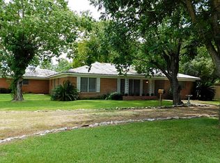 1839 Fm 1163 Rd, El Campo, TX 77437