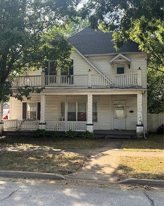 2nd image of 312 S Adams St