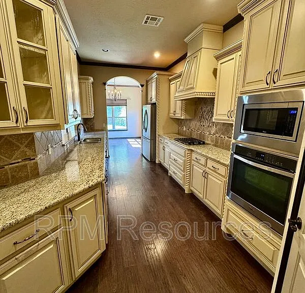 3121 SW 136th Ter — Photo 11