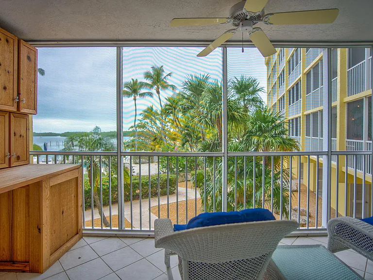 200 Harborview Dr #101 — Photo 13