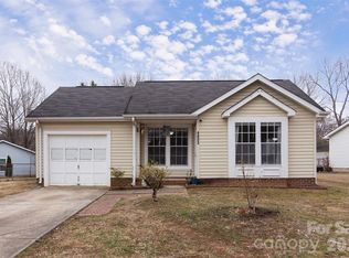 4803 Harri Ann Dr, Charlotte, NC 28227