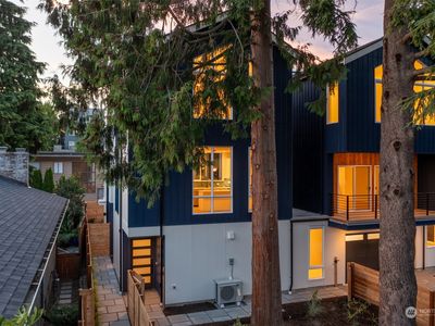536 C N 84th Street, Seattle, WA, 98103
