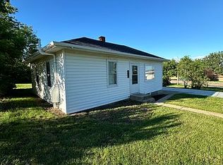 601 8th St E, Williston, ND 58801