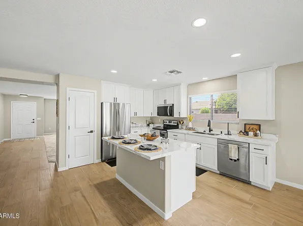 674 W ORCHARD Way, Gilbert, AZ 85233