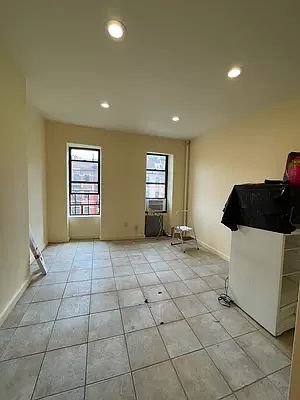 1st image of 100 W 83rd St APT 4E
