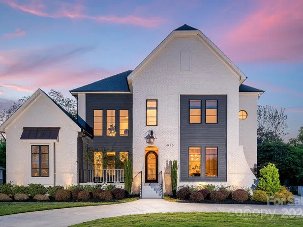 3926 Barclay Downs Dr, Charlotte, NC 28209