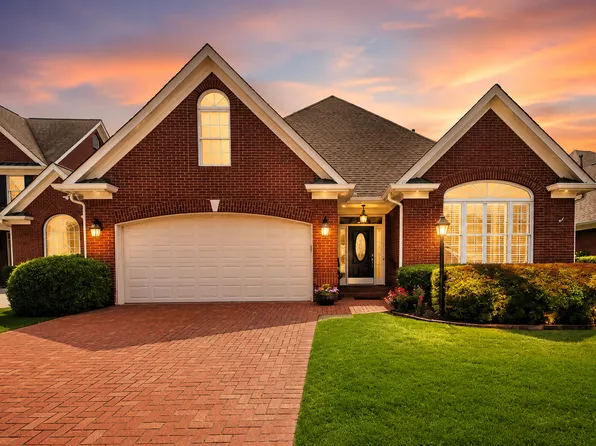 1835 Glenhurst Dr, Snellville, GA 30078