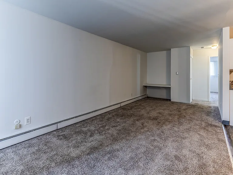 Sterling Troy Apartments — Photo 27