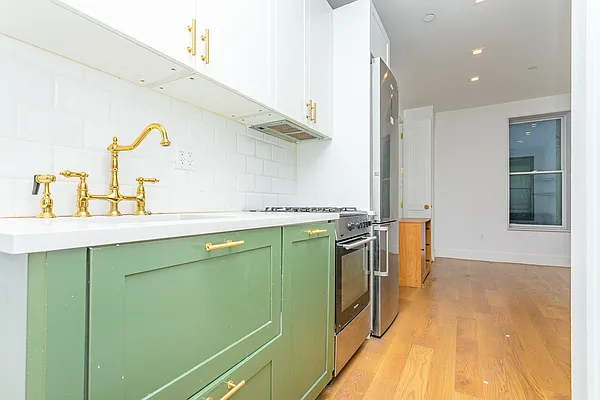 Rented by MySpaceNYC | media 5